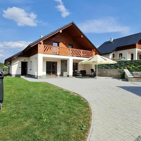 Ferienhaus S Luxusnym Privatnym Wellness *
