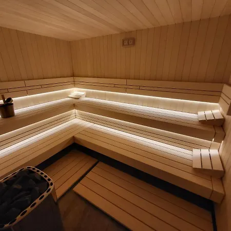 بيت للعطل S Luxusnym Privatnym Wellness Krusetnica