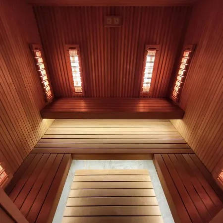 بيت للعطل S Luxusnym Privatnym Wellness Krusetnica