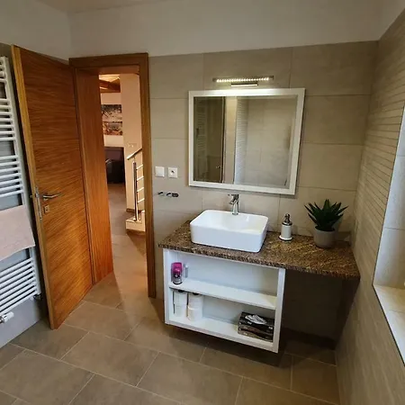 S Luxusnym Privatnym Wellness Semesterbostad Krusetnica